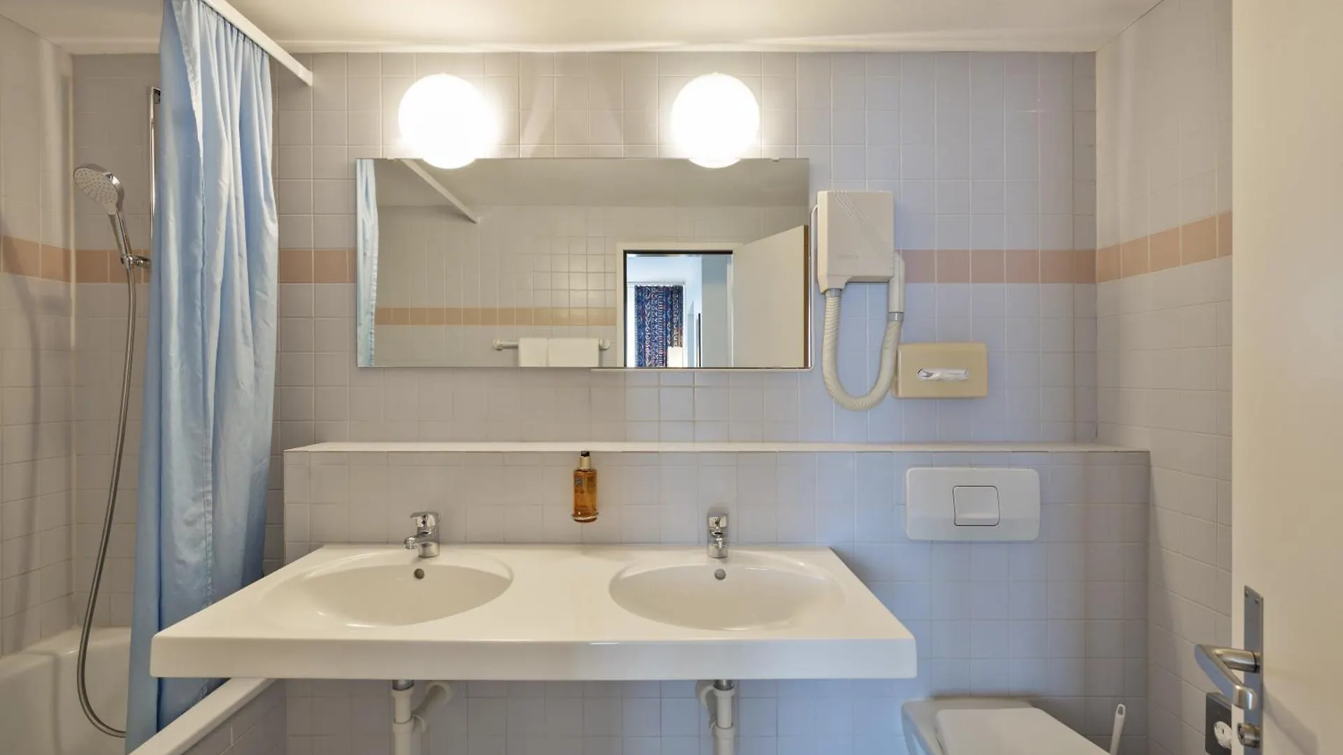Merian Am Rhein Bazylea Hotel